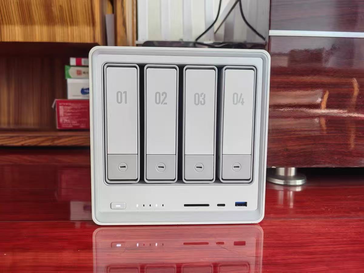 TLF Ugreen DXP4800 Plus 4-Bay  - Ddr5 8Gb ulasan dan harga